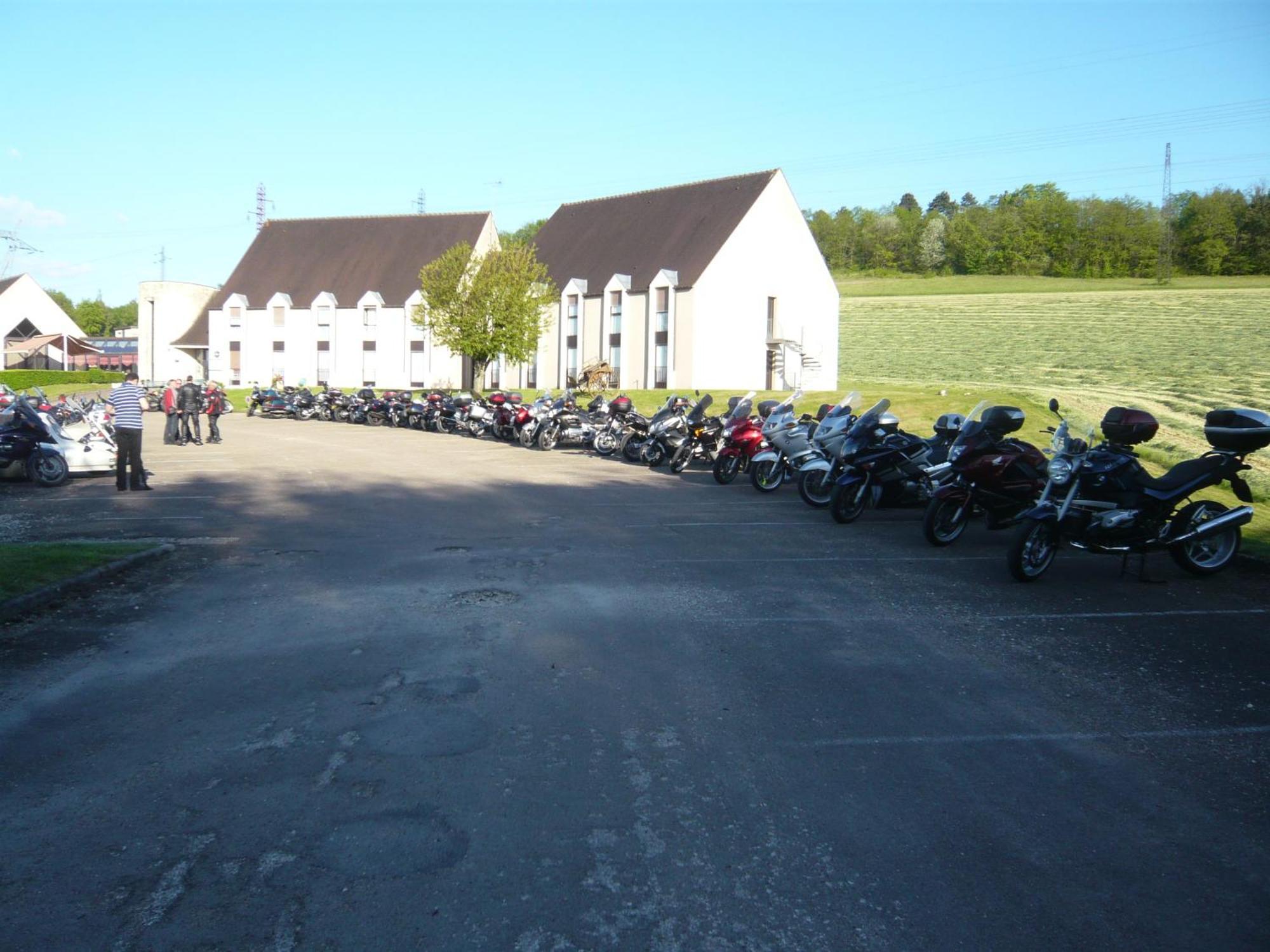 Auberge De Bourgogne Tonnerre Exteriör bild